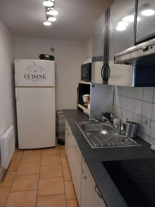 Ferienwohnung Appart Fonctionnel Et Familial Béziers Exterior foto